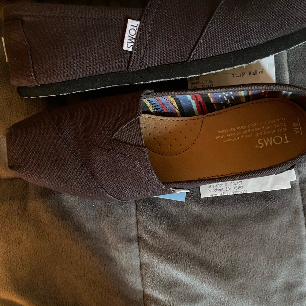 Black TOMS SIZE 8